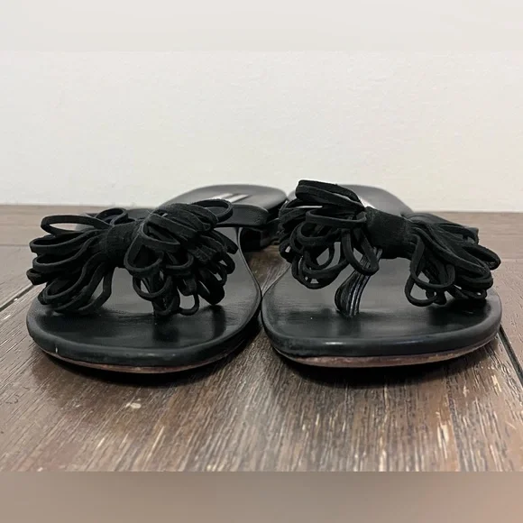 Manolo Blahnik Black Leather Bow Accents Sandals size 37 Women’s US size 7 - Picture 7 of 12